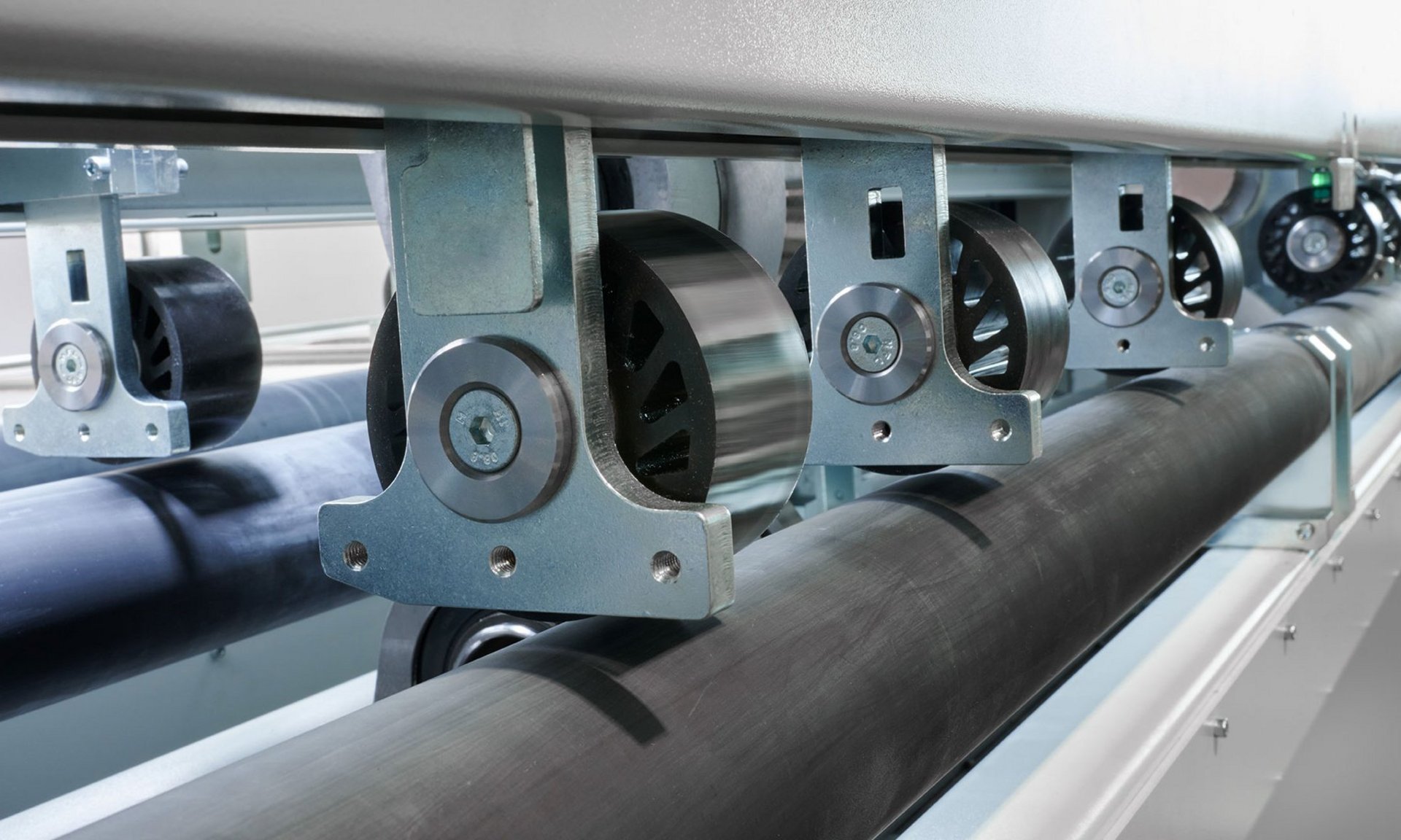 Transport- and pressure rollers